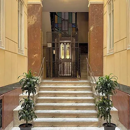 Boheme Al Centro Di Palermo
