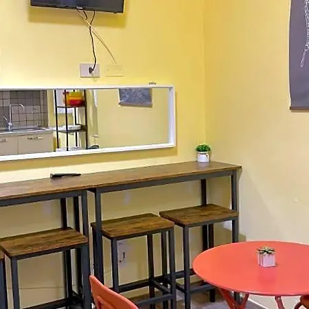 Bed and breakfast Boheme Al Centro Di 2*